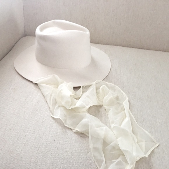 Janessa Leone Ellery Hat (L), EMERGENCY SALE: PRICE FIRM - Picture 4 of 13